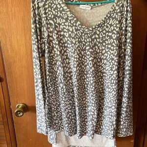 Gray Leopard Print Women's Top